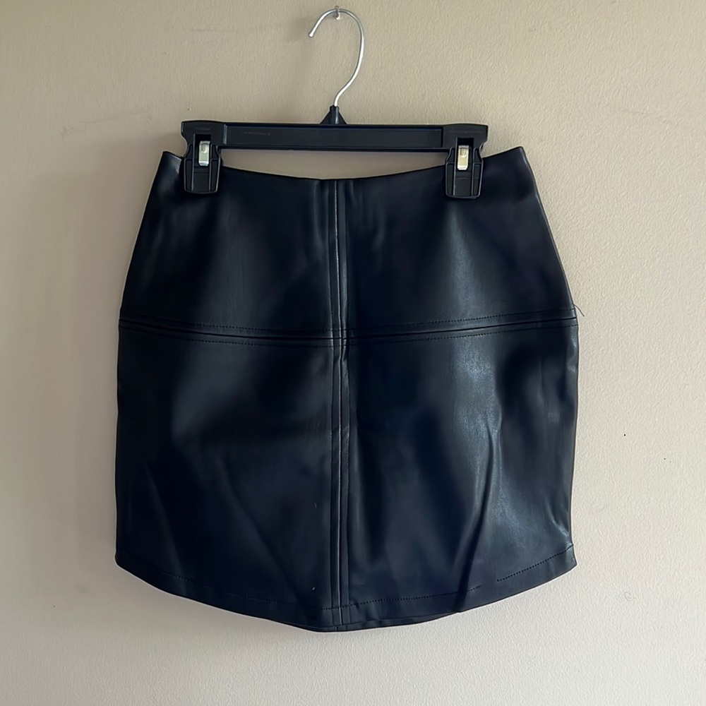 Lulus leather mini skirt black